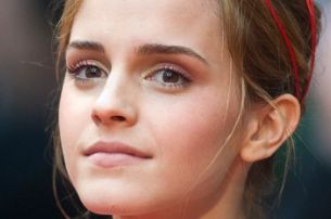 襄陽中心醫(yī)院：面部拉皮手術(shù)指南：預(yù)約、技術(shù)和費(fèi)用詳解