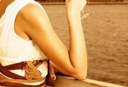 臉型不同，發(fā)帶的選擇技巧一網(wǎng)打盡