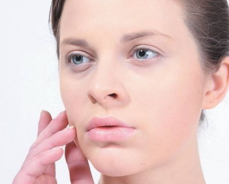 鄭支恩整形醫(yī)生：擅長技術(shù)與韓國原辰整形醫(yī)院坐診，綜合評價如何？