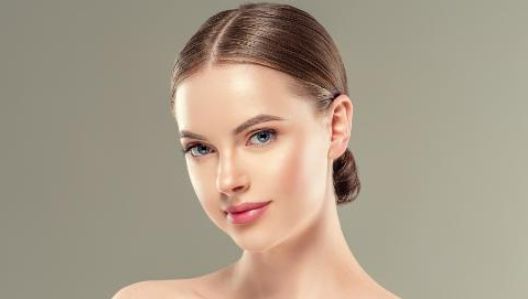 重慶星榮整形外科醫(yī)院專家李世榮醫(yī)生：專業(yè)技術(shù)、良好口碑讓你值得信賴