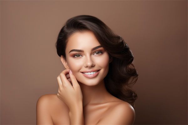 桂林醫(yī)學(xué)院附屬醫(yī)院整形美容科：專業(yè)醫(yī)生團隊，打造煥新容顏