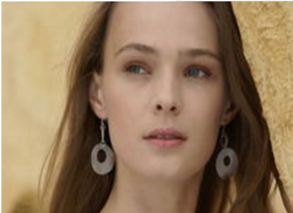 告別腫泡眼，打造自然無(wú)辜眼：深入解析韓國(guó)純真醫(yī)院雙重埋線技術(shù)