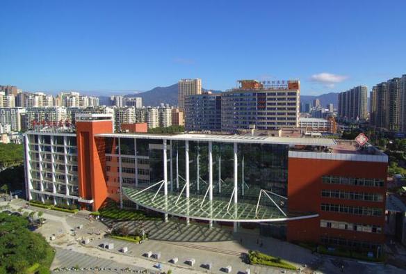 莆田學(xué)院附屬醫(yī)院整形美容外科