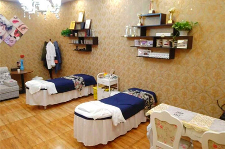 荊州龐春典醫(yī)療美容診所