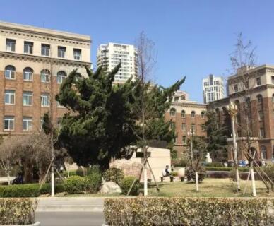 大連大學附屬中山醫(yī)院皮膚科