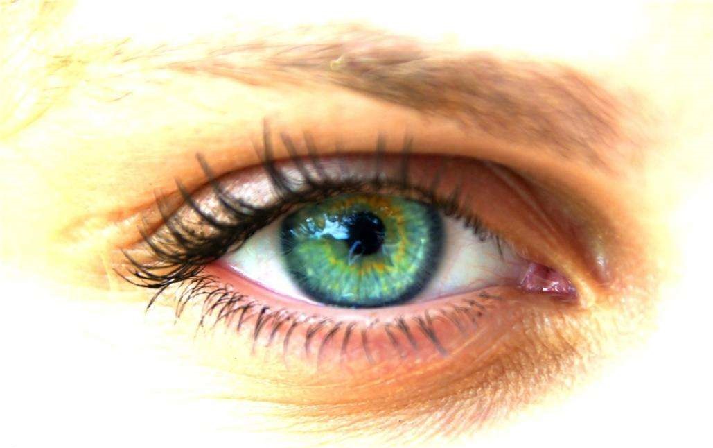 重慶上眼窩脂肪填充醫(yī)生