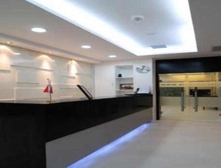 大連何醫(yī)生鼻整形門(mén)診部