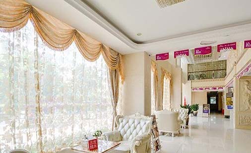 懷化安曼達(dá)醫(yī)療