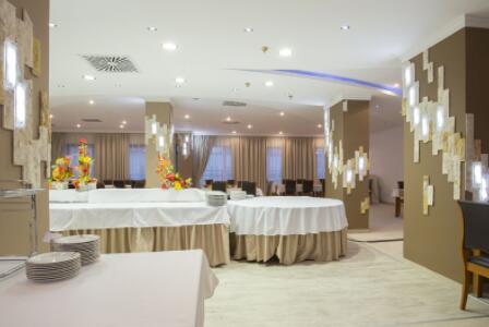 青島顏術醫(yī)學美容門診部