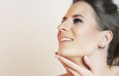 煙臺(tái)光纖去除眼睛細(xì)紋醫(yī)生