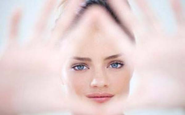 上海哪家醫(yī)院去眼袋技術(shù)強(qiáng)？這8家醫(yī)院值得推薦！