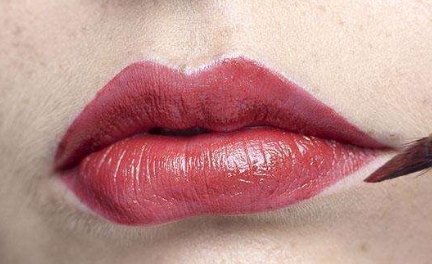 2023石家莊雙眼皮醫(yī)院排名TOP10，專業(yè)韓式無(wú)痕埋線技術(shù)值得信賴！