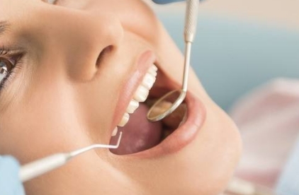 2023年深圳高口碑的精雕抬頭紋醫(yī)院推薦，讓您遠(yuǎn)離墊鼻梁填充術(shù)！