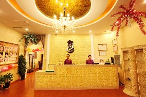 青島王博士醫(yī)學(xué)美容門診部手術(shù)祛眼袋的效果能保持多久？手術(shù)祛眼袋的價格大概多少？