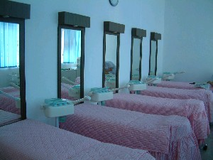 武漢市第三醫(yī)院美容科激光去黑眼圈是永久的嗎？術(shù)后如何護(hù)理？