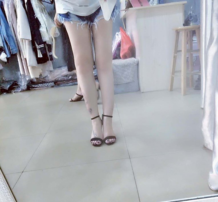 廣州軍頤醫(yī)院整形美容中心石建薇醫(yī)生腰腹吸脂真實(shí)案例對(duì)比圖 廣州軍頤醫(yī)院整形美容中心石建薇醫(yī)生腰腹吸脂真實(shí)案例對(duì)比圖