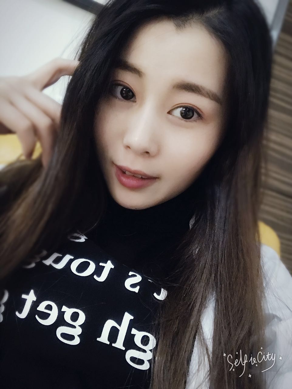 桂林新華醫(yī)療美容醫(yī)生李新華做雙眼皮手術怎么樣？李新華雙眼皮手術案例