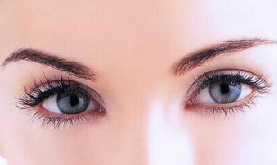 做雙眼皮可能會出現(xiàn)哪些危害？