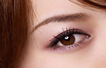 開(kāi)眼角術(shù)后多長(zhǎng)時(shí)間能恢復(fù)？開(kāi)眼角后應(yīng)該注意什么？