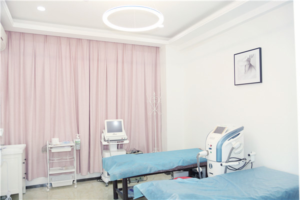 鄭州望京醫(yī)療美容診所_治療室