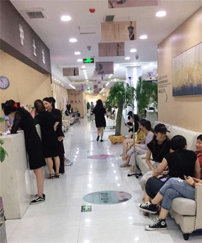 鄭州美貝醫(yī)療美容醫(yī)院_護(hù)士站