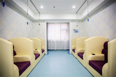 鄭州麗莎醫(yī)療美容醫(yī)院_輸液室