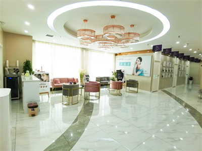 鄭州胡朝軍醫(yī)療美容診所_大廳