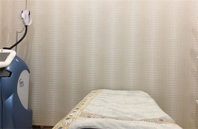 鄭州何氏醫(yī)療美容診所_治療室