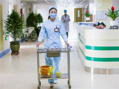 鄭州艾美整形美容醫(yī)院_醫(yī)院走廊