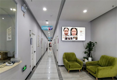 肇慶愛(ài)爾眼科醫(yī)院_走廊