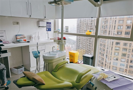 長沙臻笑口腔門診部_治療室