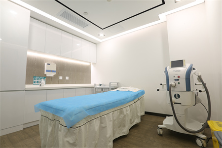 保定悅美醫(yī)療美容門診部_電光治療室