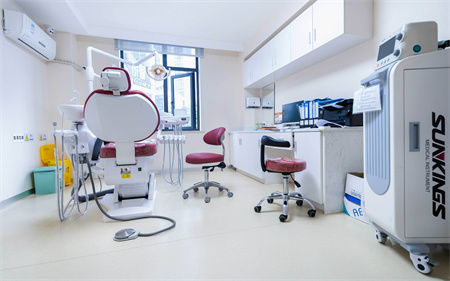 成都元?dú)饷姥揽谇婚T(mén)診部