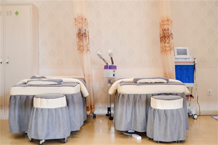 大同鳳凰婦產(chǎn)醫(yī)院整形美容科_治療室