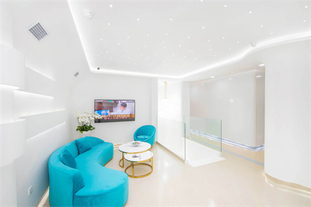 大連親和植發(fā)醫(yī)院_二樓一角