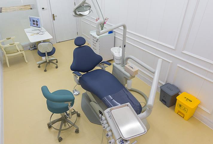 廣州柏德口腔門診部_治療室