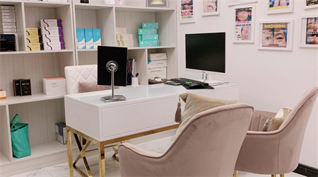 哈爾濱華運醫(yī)療美容診所_咨詢室