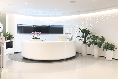 昆明友嘉口腔診所_醫(yī)院前臺