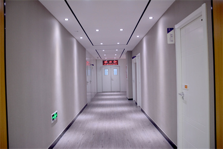 聊城韓美整形美容醫(yī)院_手術(shù)室走廊