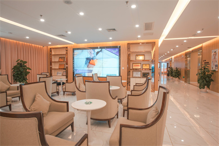 南寧東方醫(yī)療美容醫(yī)院_醫(yī)院休息區(qū)