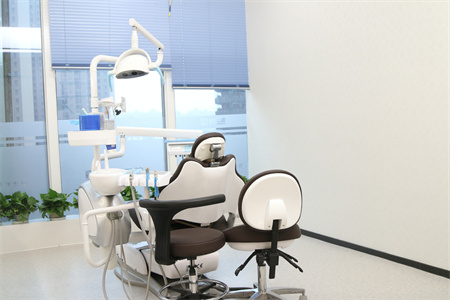 南寧柏樂口腔門診部_治療室