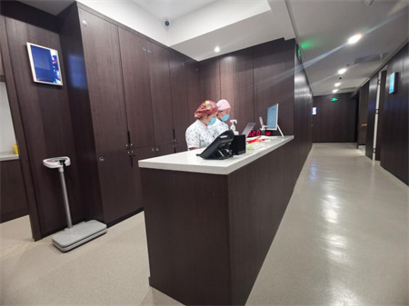 青島美拓醫(yī)療美容門(mén)診部_護(hù)士站