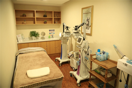 天津惟拉亞太醫(yī)療美容醫(yī)院_治療室