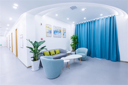 武漢艾美醫(yī)療美容醫(yī)院_三樓休息區(qū)