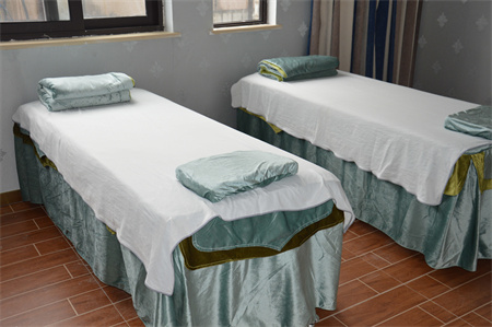 長(zhǎng)沙索娜醫(yī)療美容整形醫(yī)院_治療室