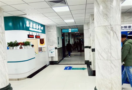 長春中心醫(yī)院整形燒傷科_醫(yī)院一角