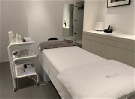 長春艾爾莎醫(yī)療美容門診部_治療室