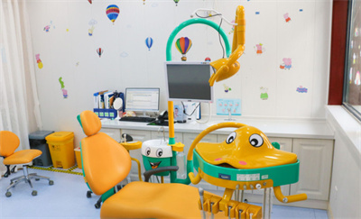 漳州康橋口腔門診部_兒童治療室