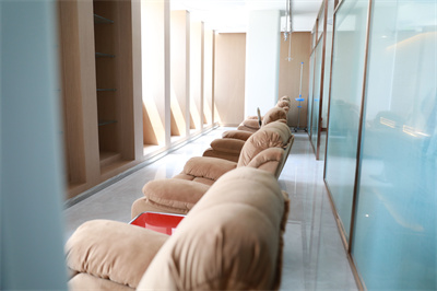 湛江熙施醫(yī)療美容門(mén)診部_輸液區(qū)