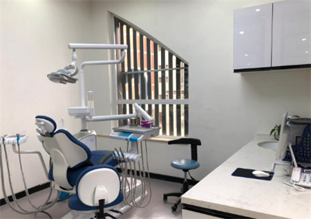 棗莊醫(yī)知美容整形門診部_牙科